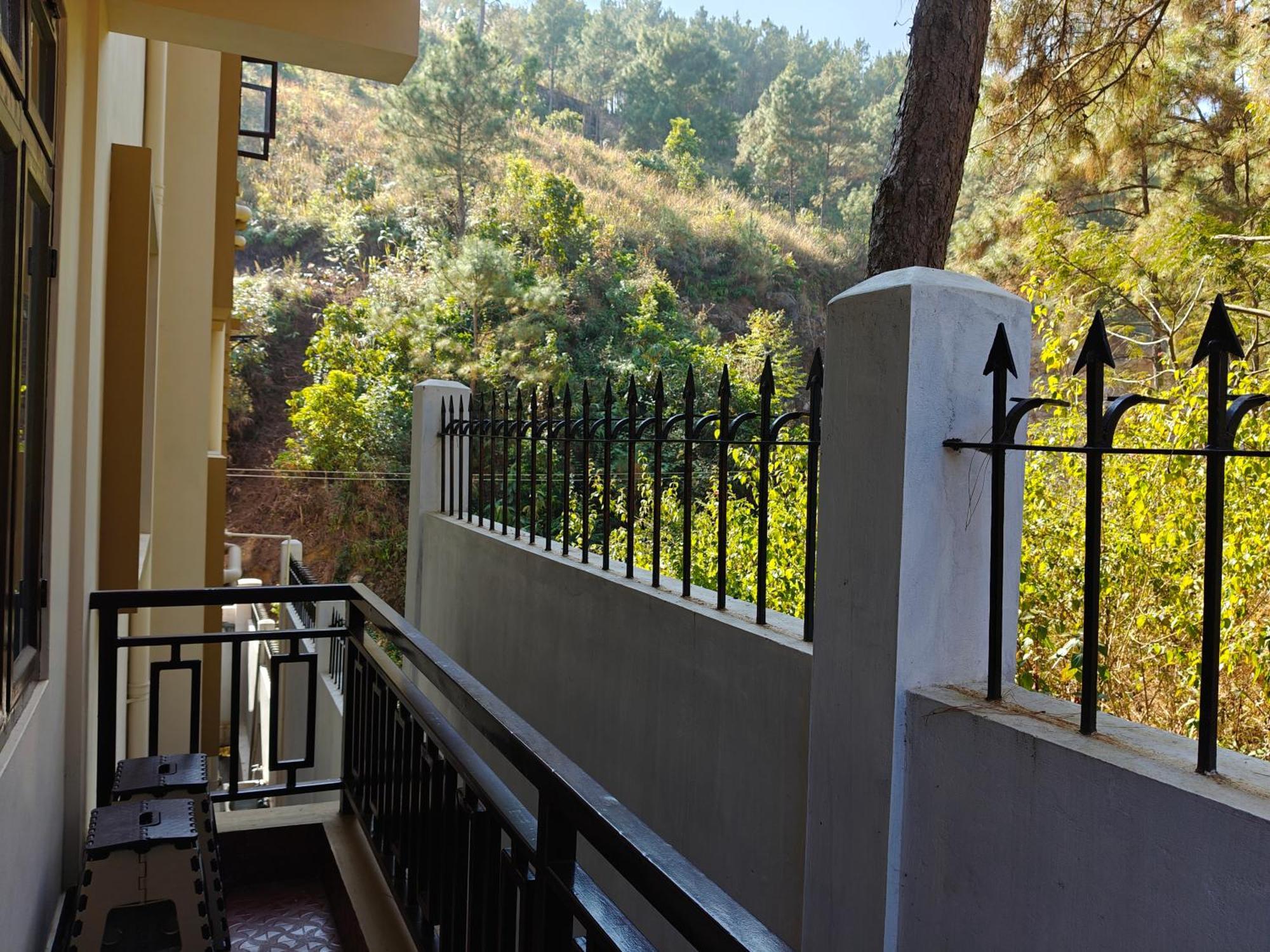 Xtsy Travellers Hostel Shillong Room photo