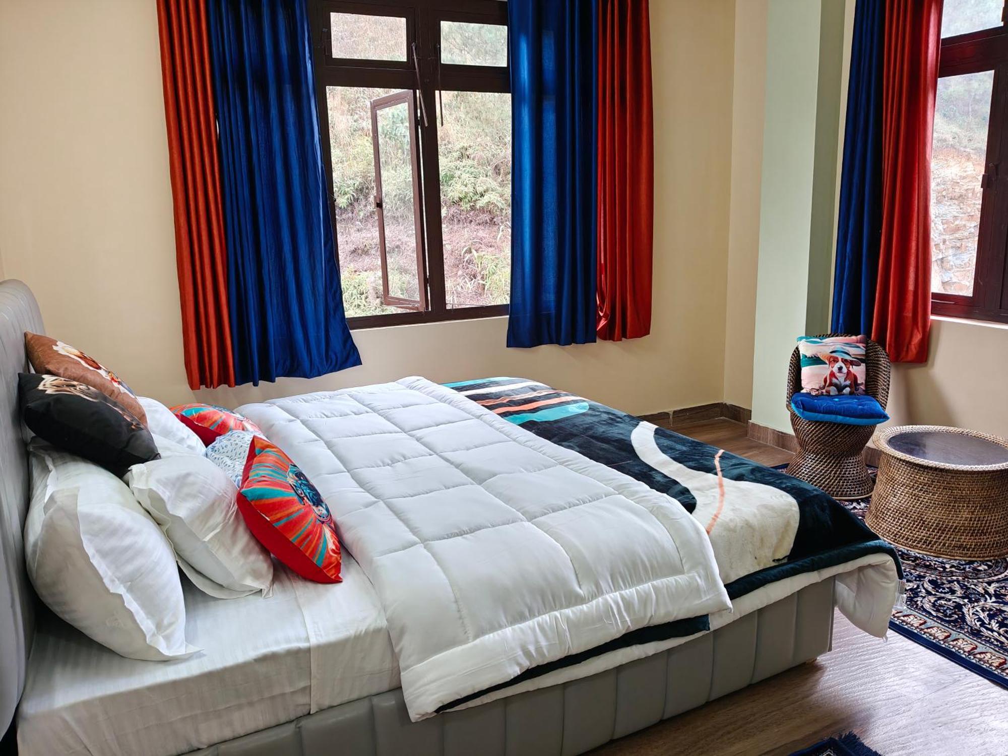 Xtsy Travellers Hostel Shillong Room photo